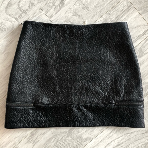 Zara Faux Leather Mini Skirt - Picture 2 of 5